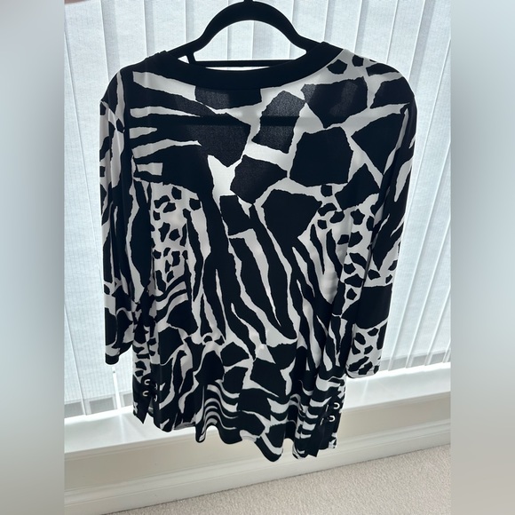 Top - Picture 4 of 4